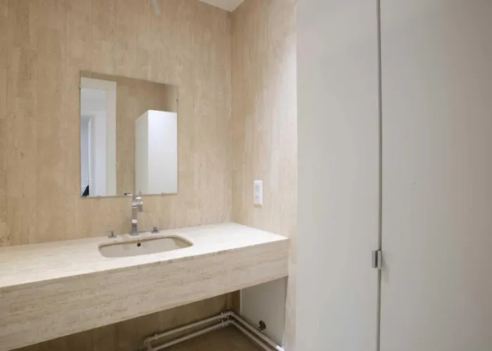 Super 2p Av Foch - Dauphine - Mobility Lease *